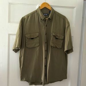 Cherokee heavy 100% cotton button-down shirt, 2 bellows chest pockets, L, green